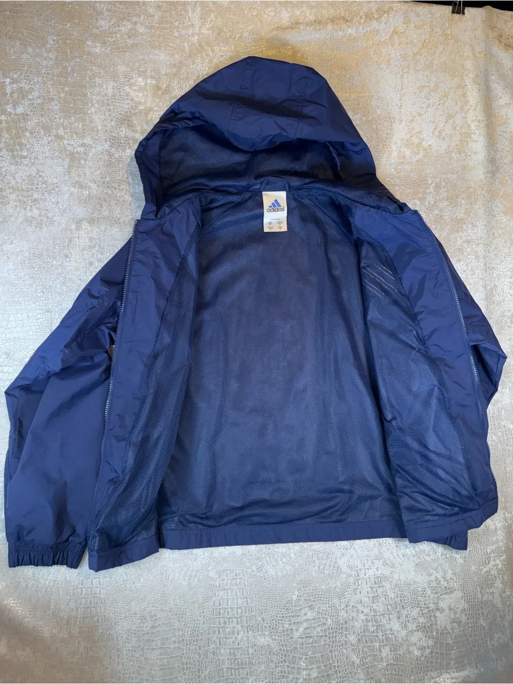 Vintage Adidas Navy windbreaker, Men’s size medium